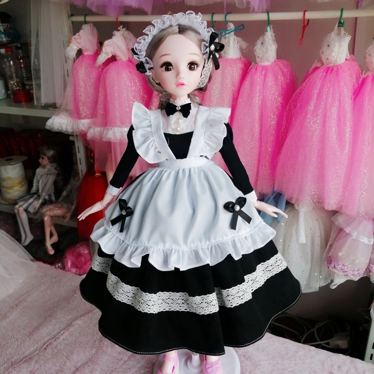 Vintage Burgundy Maid Costume  - đánh giá và giá Collectible Vintage Matches