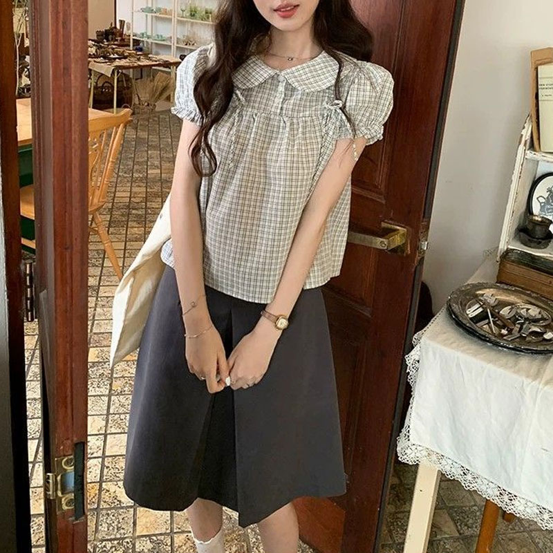 Female Clothing Preppy Style D - đánh giá và giá Vintage Collectible Buttons