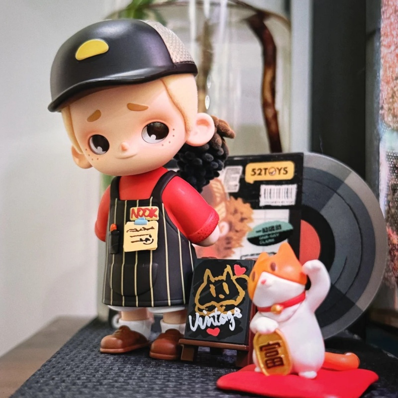 52toys Nook In Vintage Store S - đánh giá và giá Vintage Collectibles Store