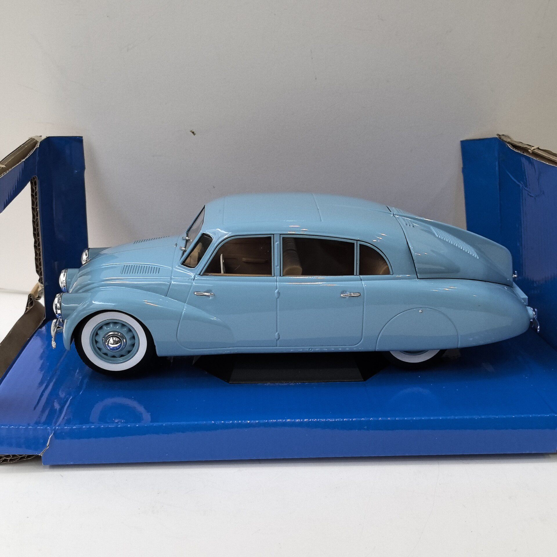 MCG Diecast 1/18 Scale TATRA 8 - đánh giá và giá Vintage Collection